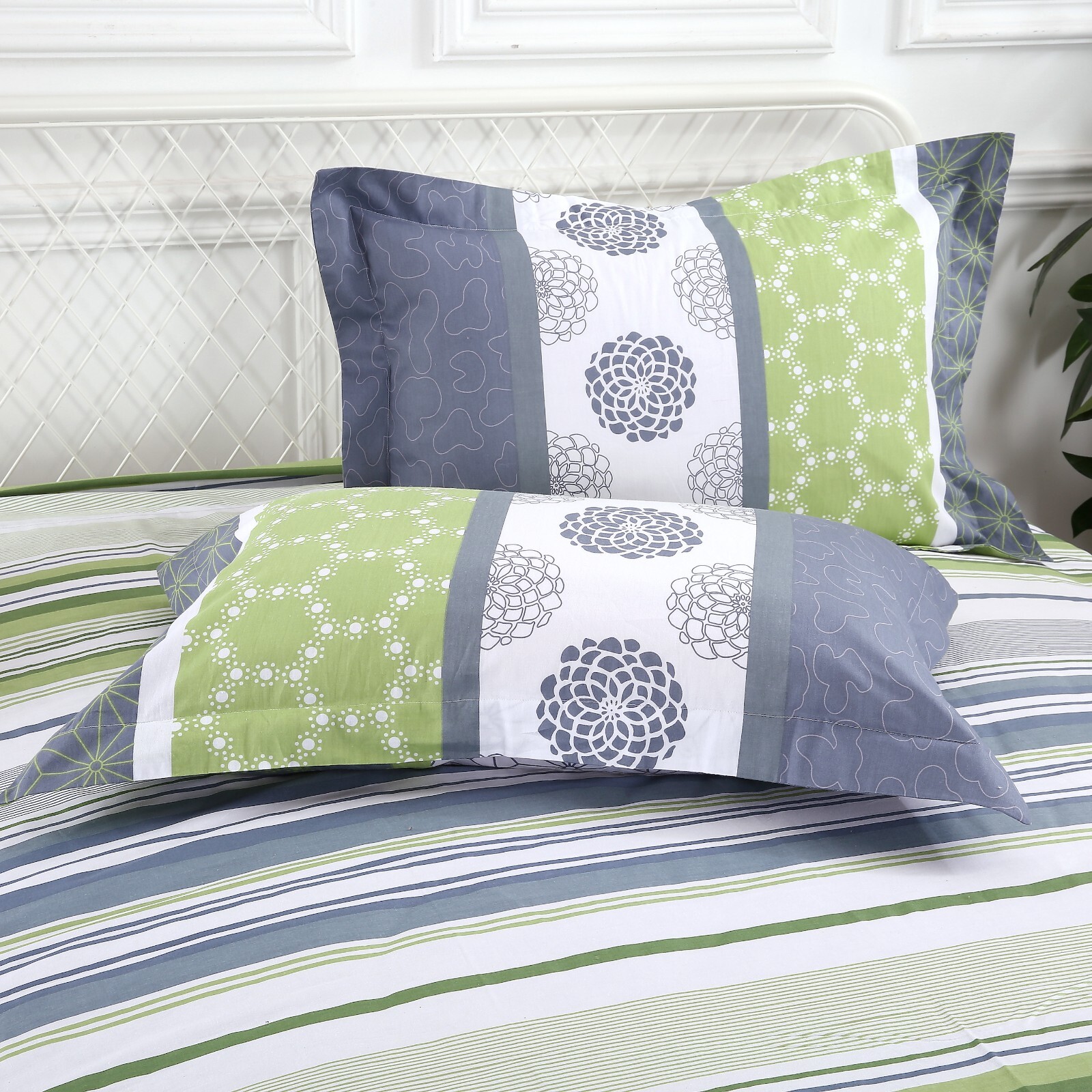 Serene Comforter Set: 1 Comforter + 2 Pillow Shams 100% Cotton Shell gallery