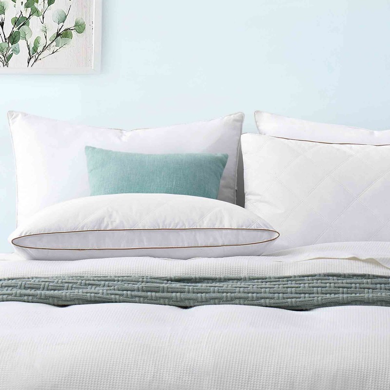 2 Pack Gusseted Goose Feather Down Bed Pillows King Size Pillows gallery
