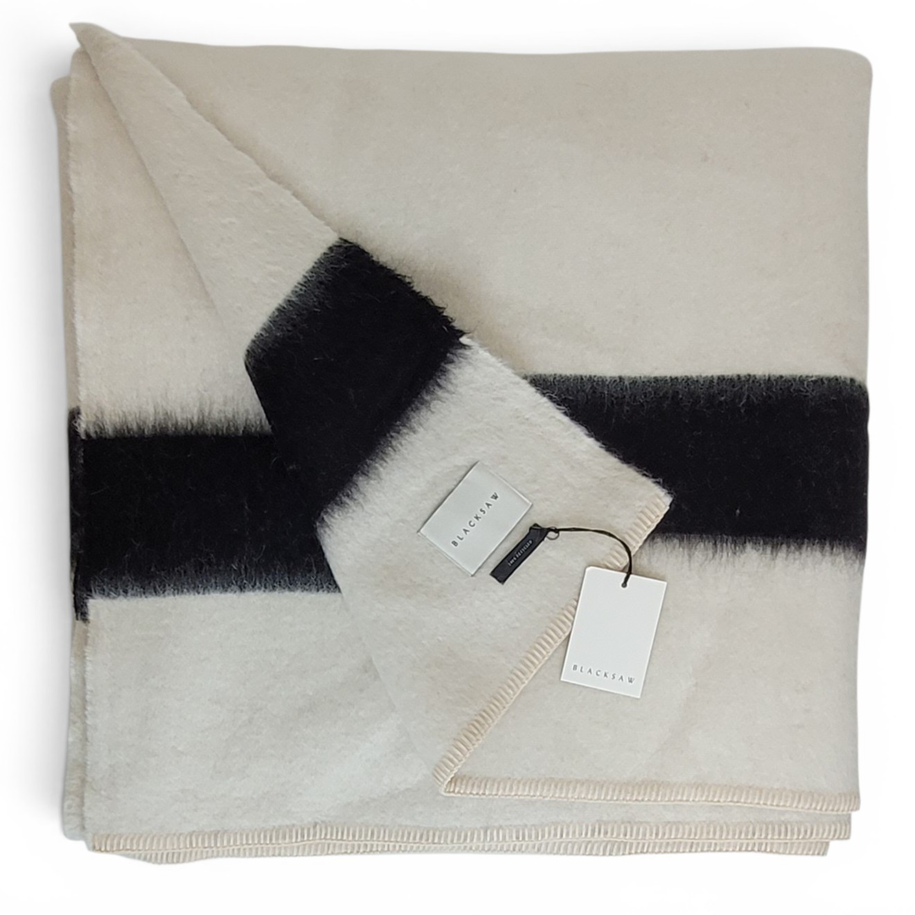 Blacksaw The Siempre Recycled Alpaca Blanket Queen Size White Black NEW gallery