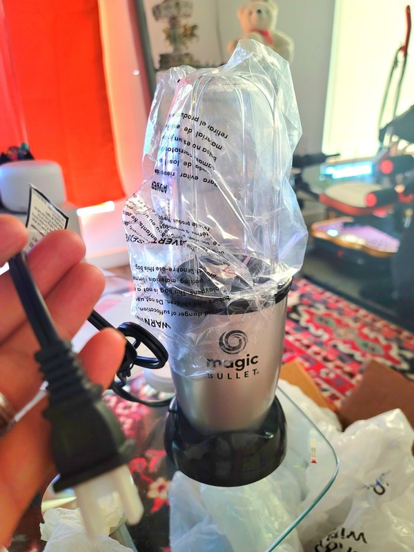 MAGIC BULLET Your Personal Kitchen Blender MB-BX315F-23 new Open Box (READ) gallery
