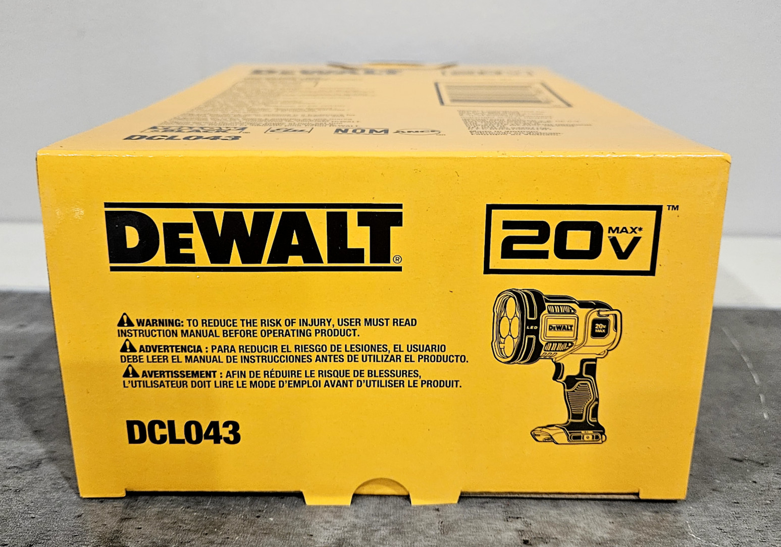 New in Box! DeWalt DCL043 20V Max Cordless LED Jobsite Spotlight gallery