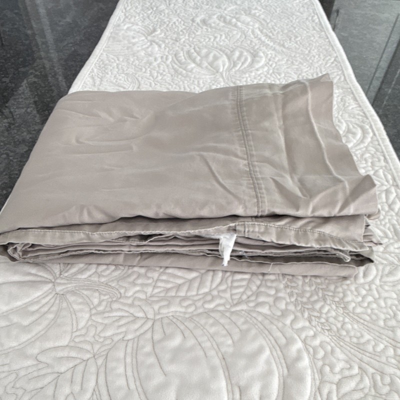 Threshold Twin Flat Sheet Gray Solid Modern Machine Washable 401-600 TC gallery