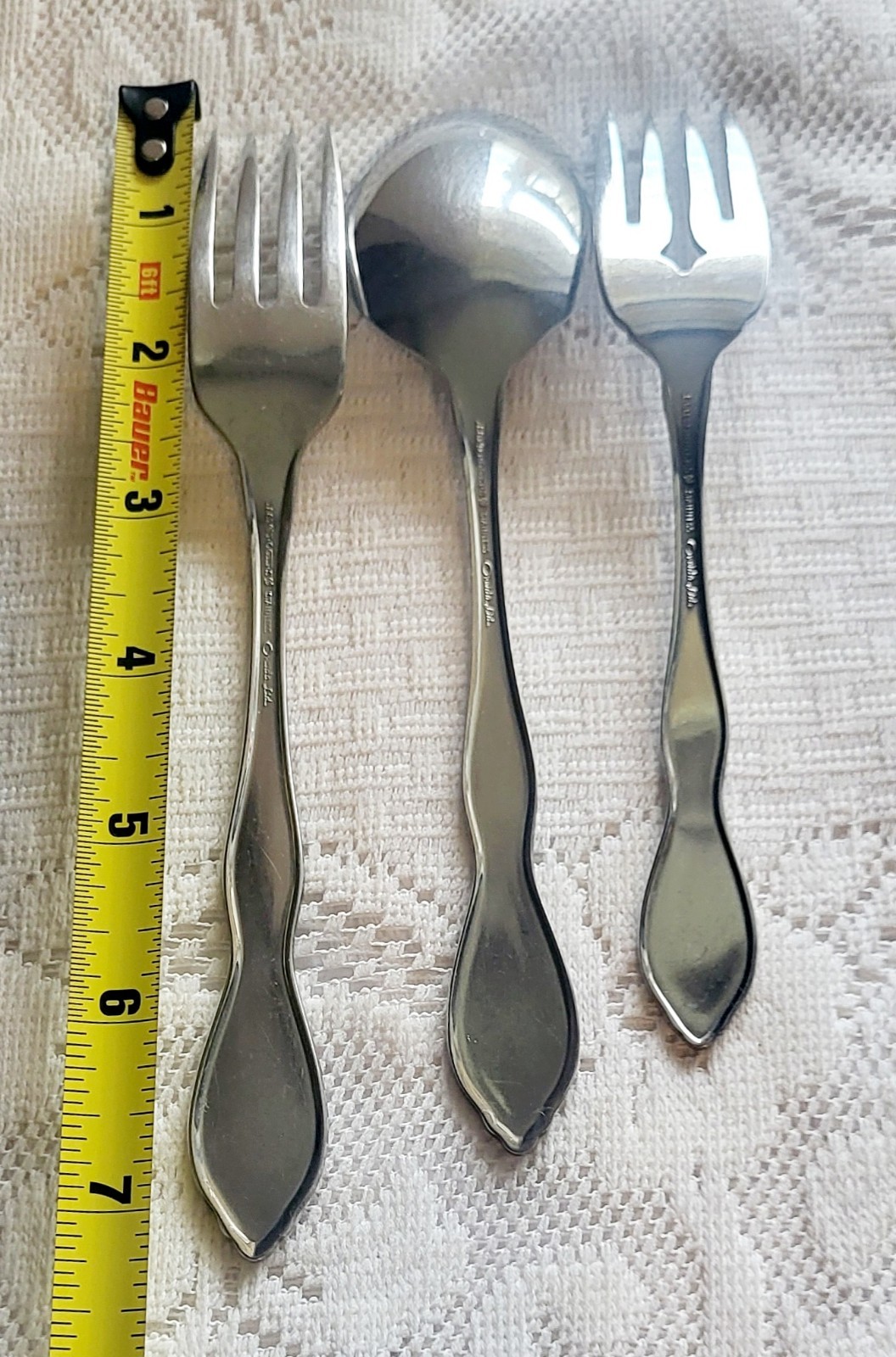 Vtg Oneida Twilight Flatware Lot Misc Forks & Spoon 5 Pieces Brushed Stainless gallery