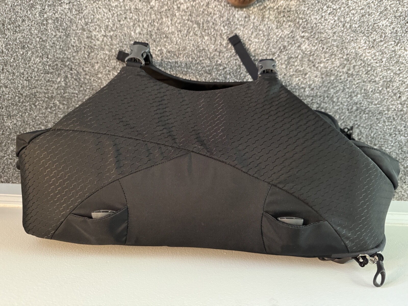 GREAT CONDITION — Osprey Porter 30 Backpack Black 4