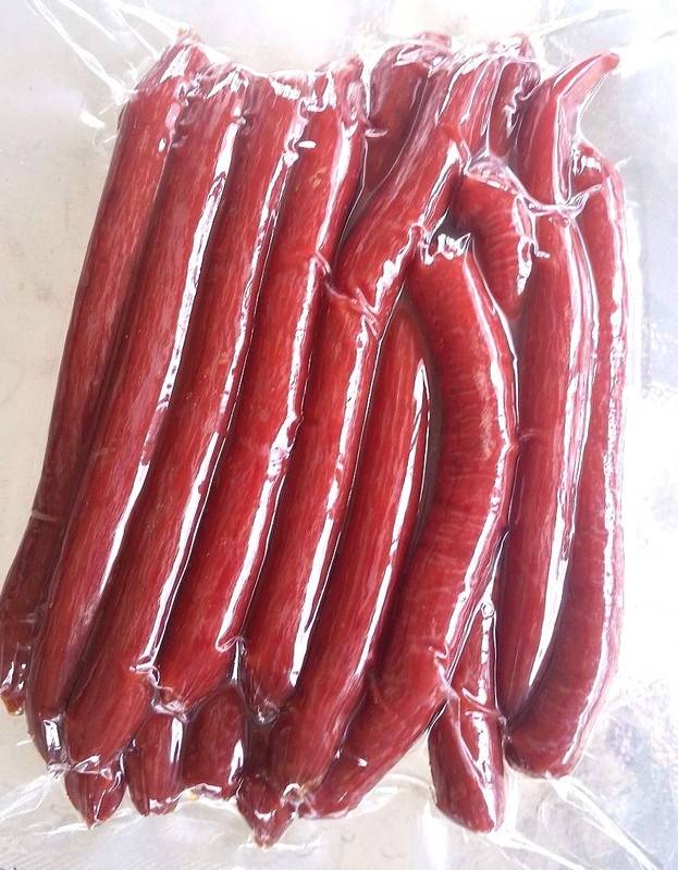 The Jerky Hut - Peppered beef sticks (1 LB) gallery