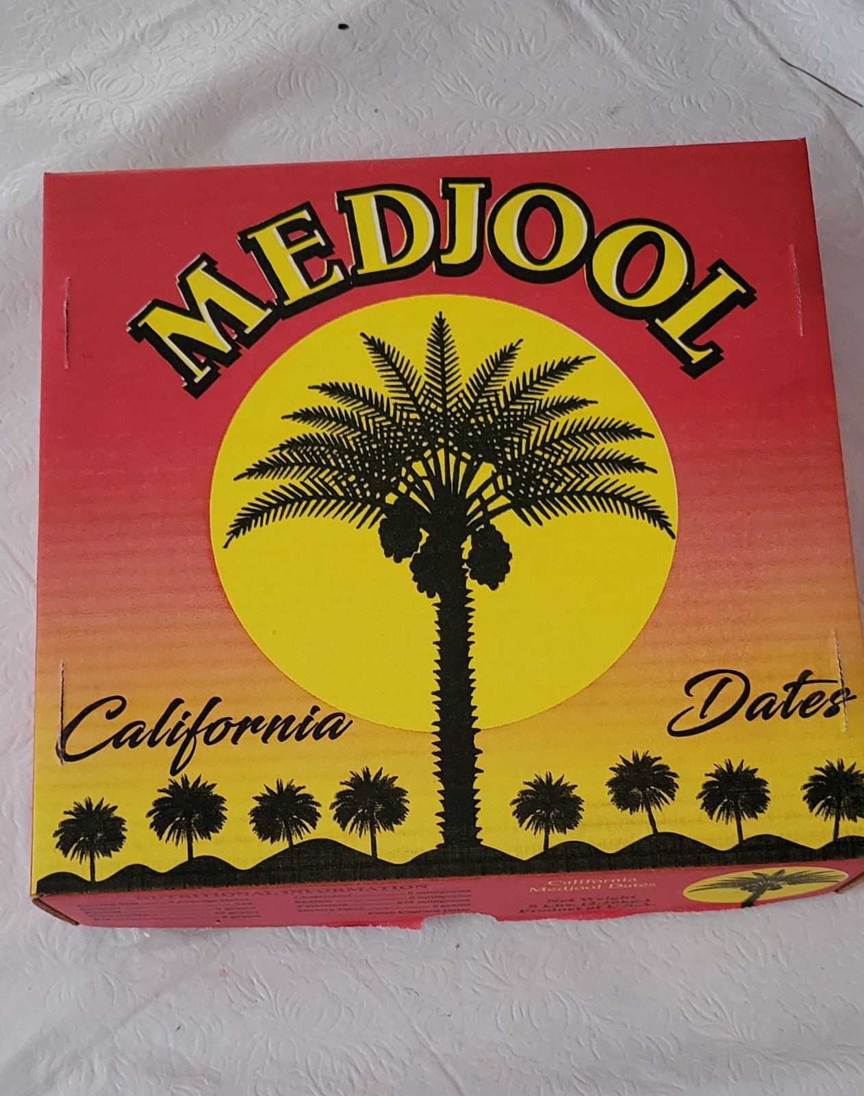 4.5 Lb Medjool Dates gallery
