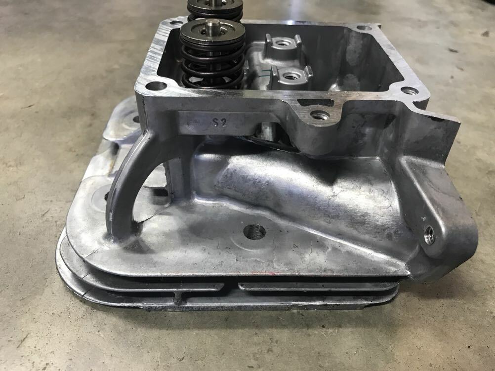 Briggs & Stratton Twin Cylinder Intek Engine #2 Cylinder Head 84001919 796232 gallery