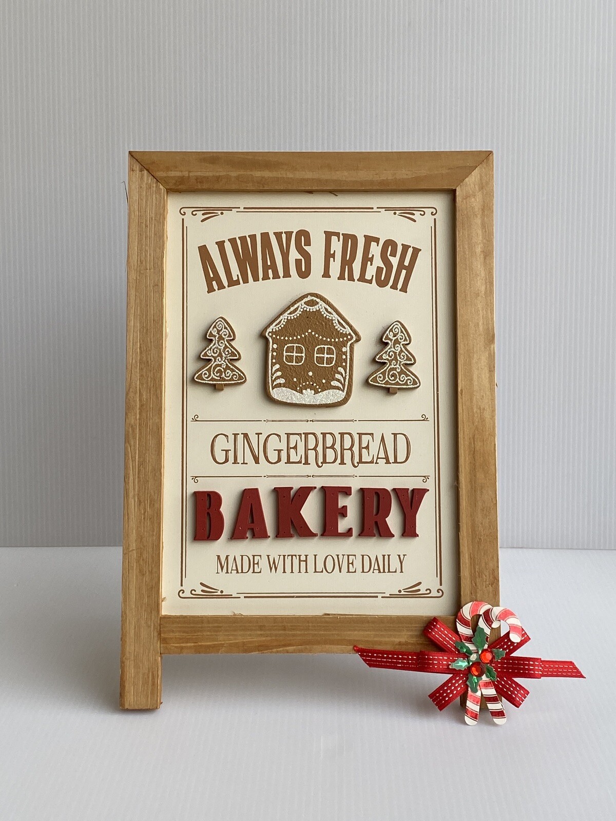 "Always Fresh Gingergread Bakery" Christmas Sign Table Top by Ashland NEW gallery