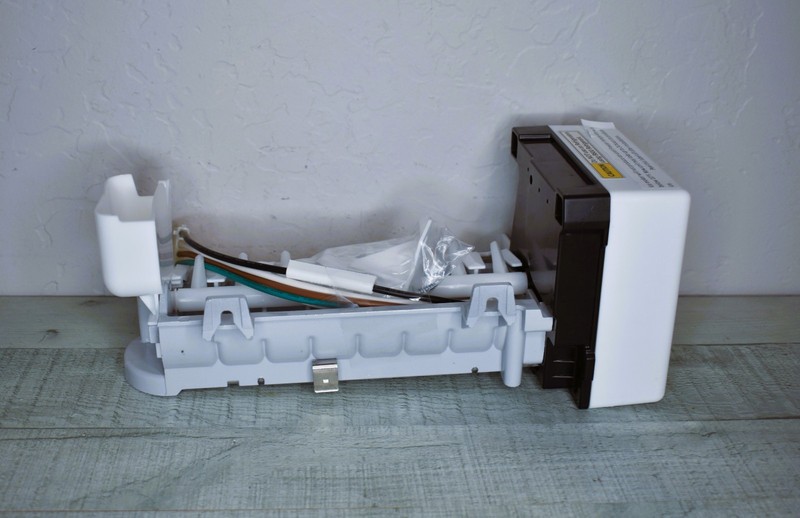 Unbranded Ice Maker Replacement for Whirlpool Refrigerators NEW As Shown gallery