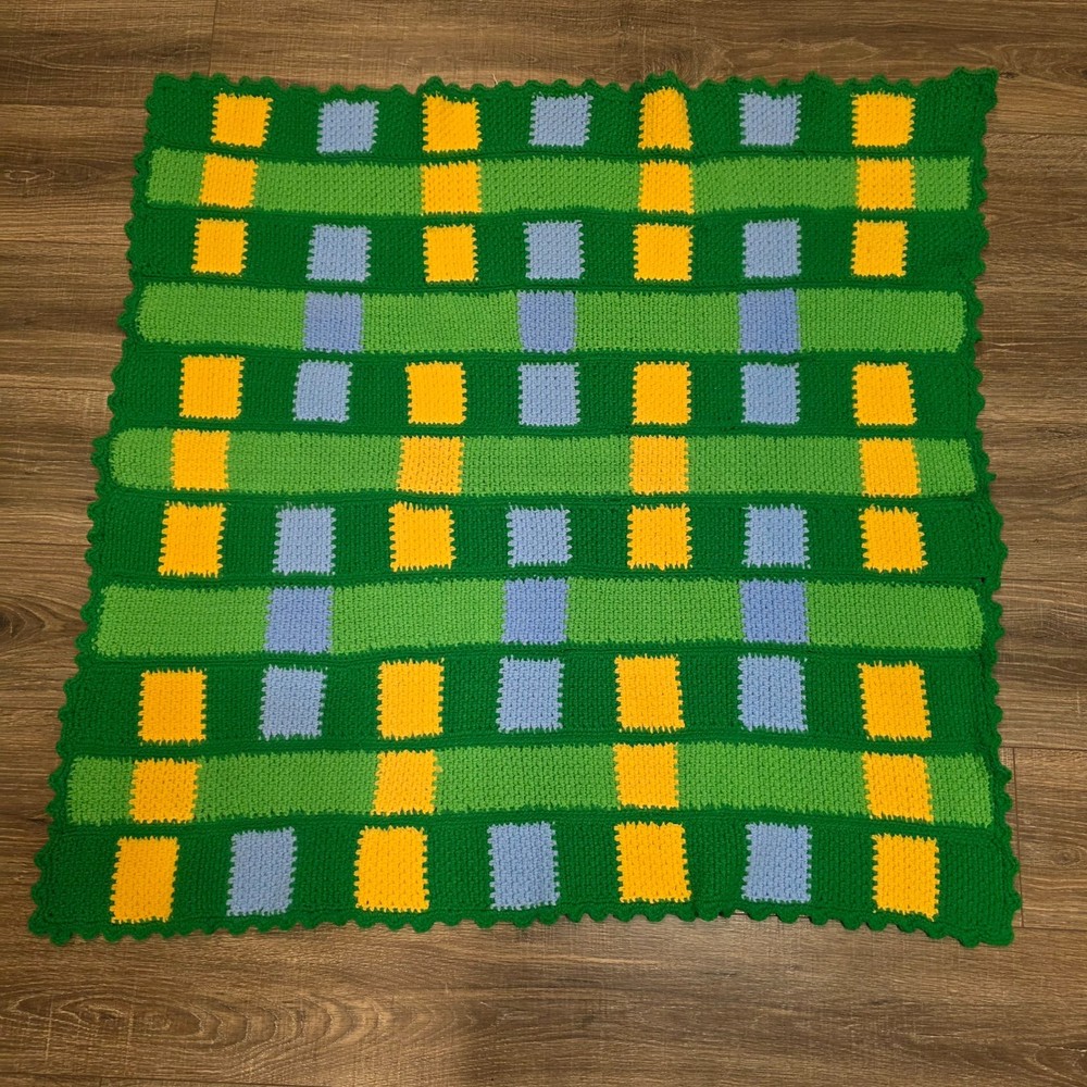 Granny Square Afghan Blanket Lap Throw Crochet Knit Handmade VTG Roseanne 40x42"