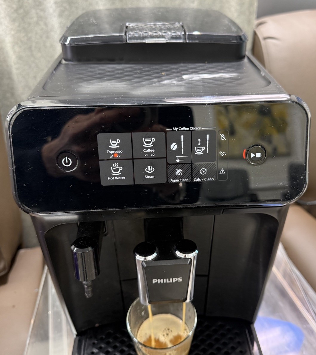 Philips 2200 Series Fully Automatic Espresso Machine, Black EP2220/14-(No Tray) gallery