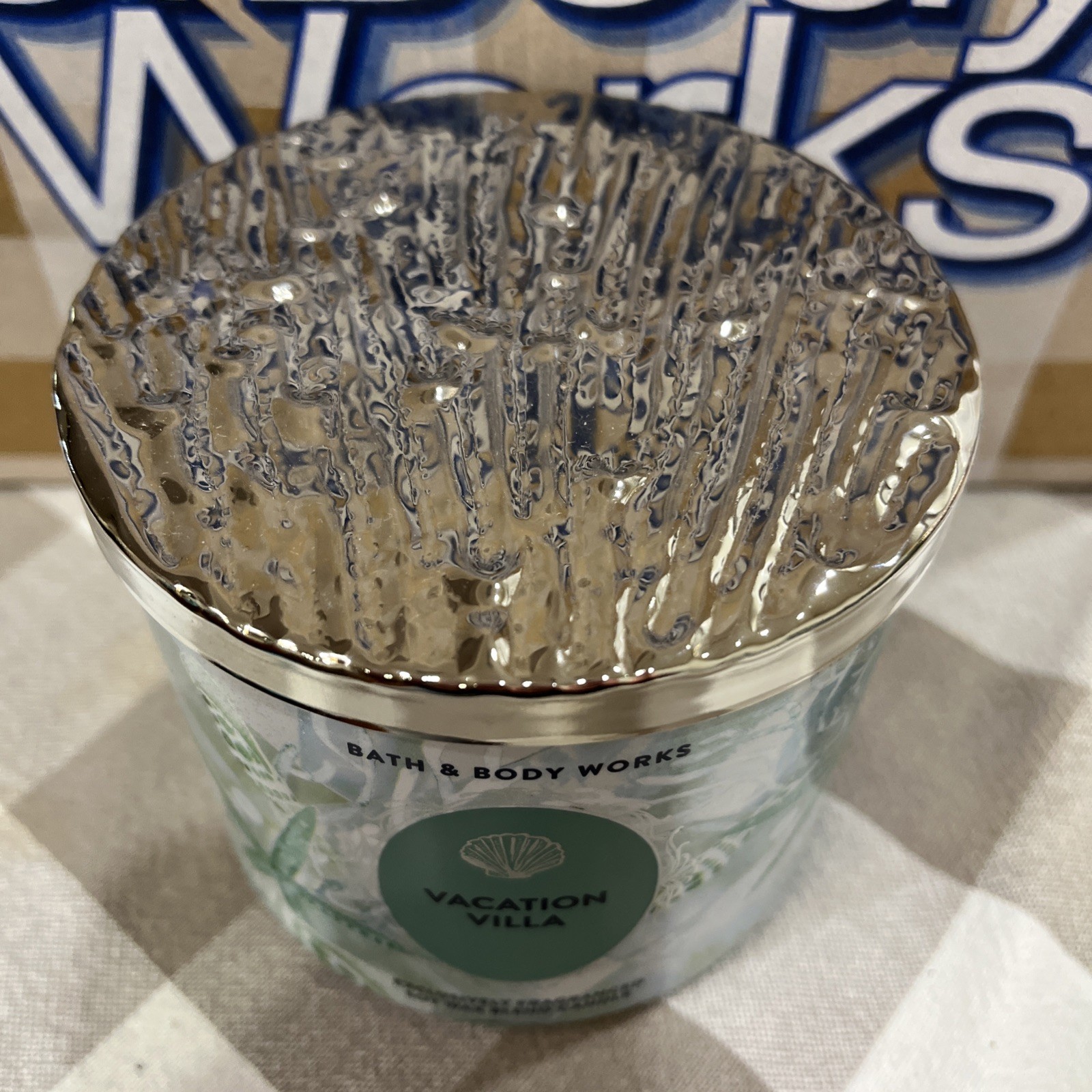 Bath & Body Works VACATION VILLA 🏖️🐚 3 Wick SCENTED Candle 25-45 Hrs DELICIOUS gallery