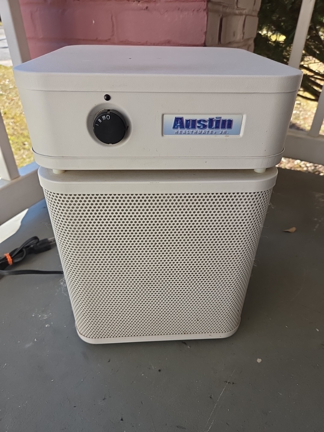 Austin Air Bedroom Machine Air Purifier HM200 Tested gallery
