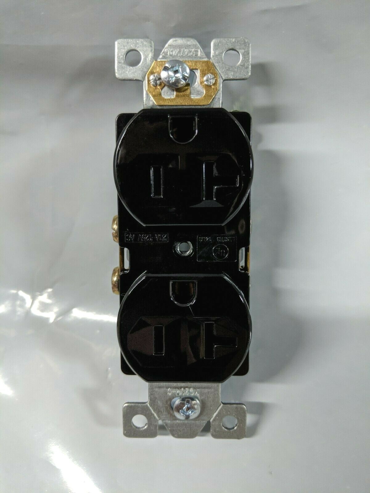 (20 pcs) NEW 20A Standard Duplex Receptacles 20 Amp BLACK Commercial Grade CR20 gallery
