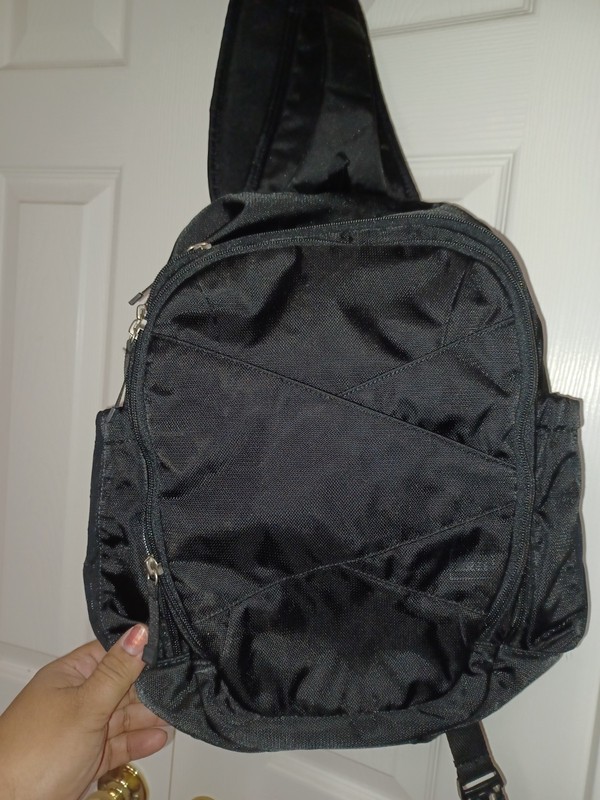 REI Shoulder Sling Bag Backpack Day Pack Black