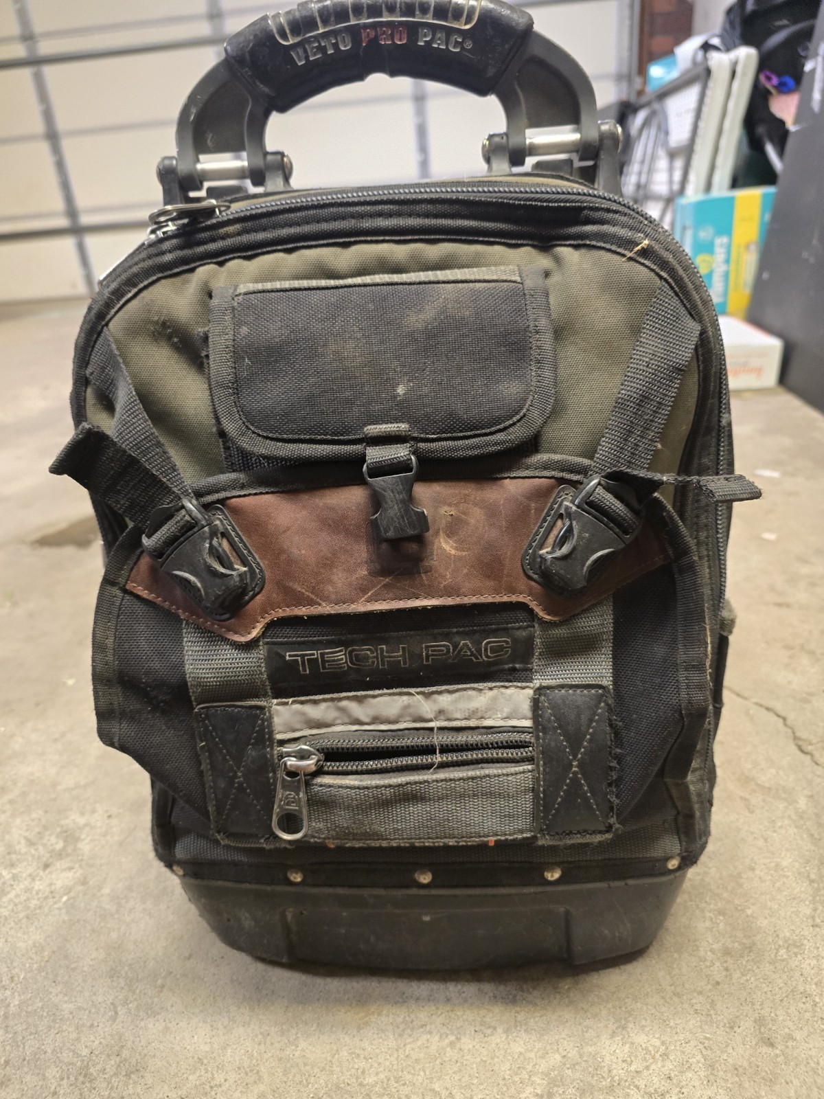 VETO PRO PAC Tech Pac Large Nylon Tool Backpack w/ Handle Black/Gray gallery
