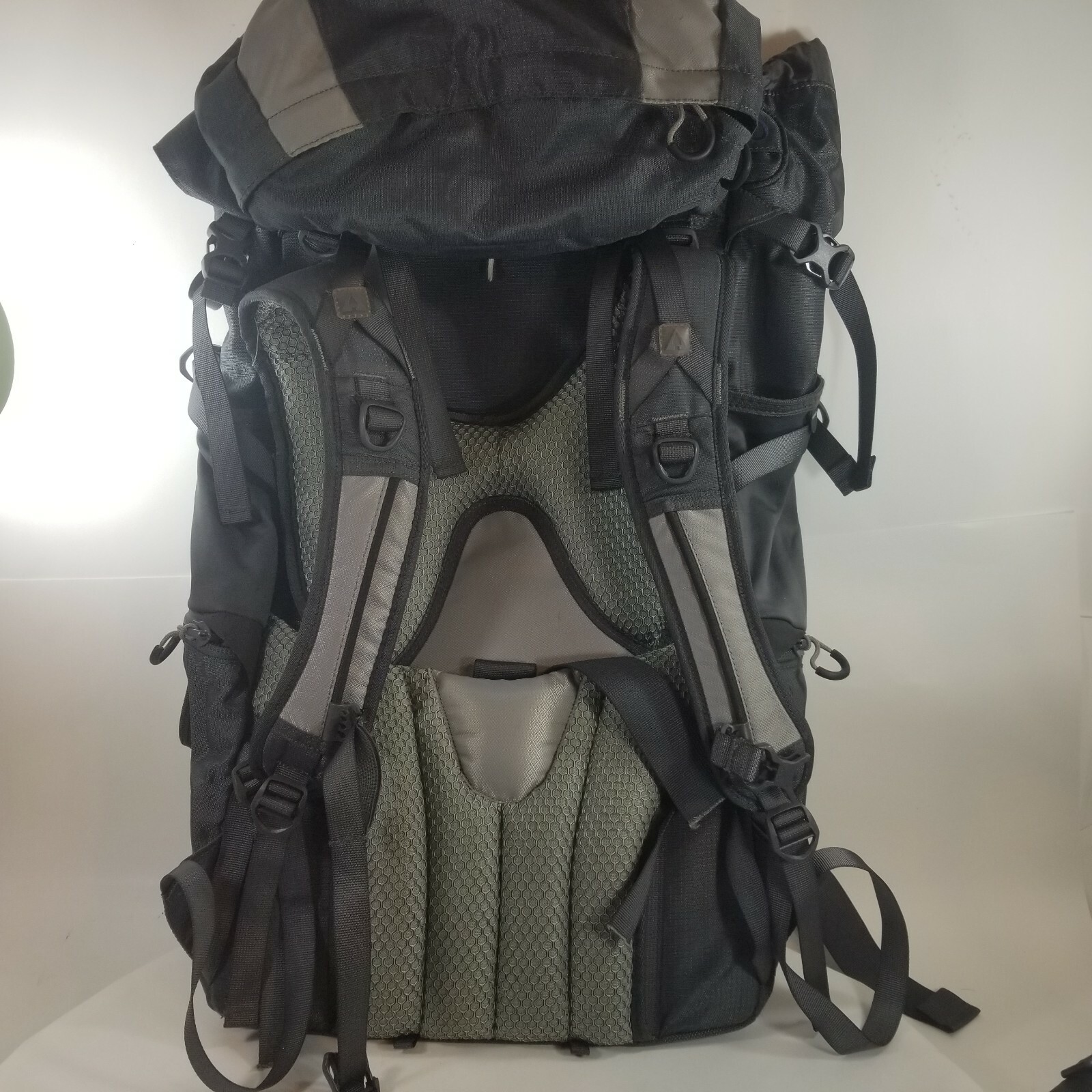 Auth ASCEND MS3300 Grey Nylon Hydration Hiking Trail Pack Backpack 5