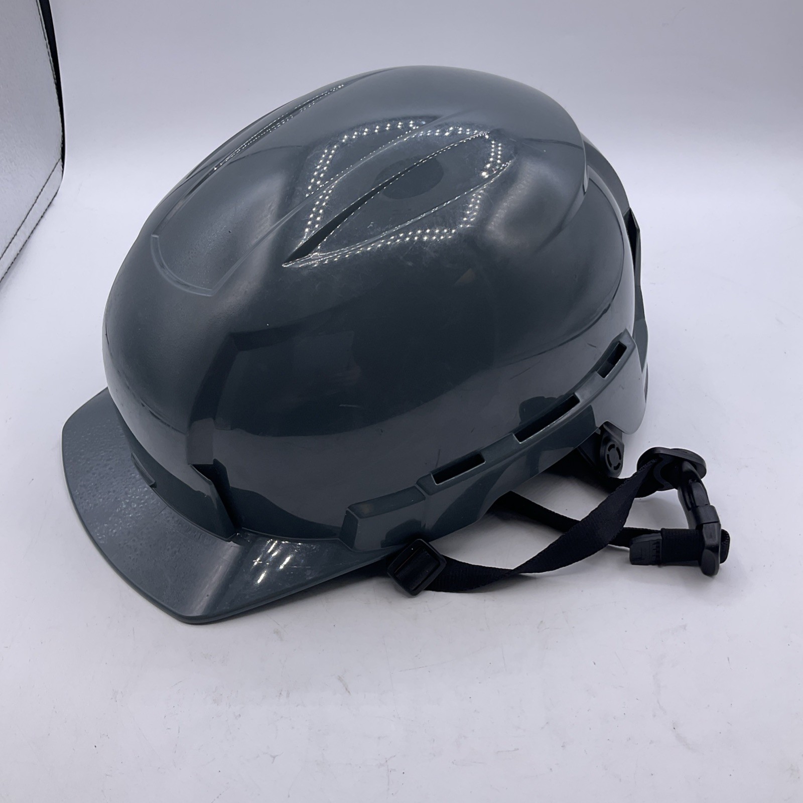 Milwaukee 50-73-1321 BOLT Type 1 & Type 2 Class E Vented Safety Helmet Gray gallery