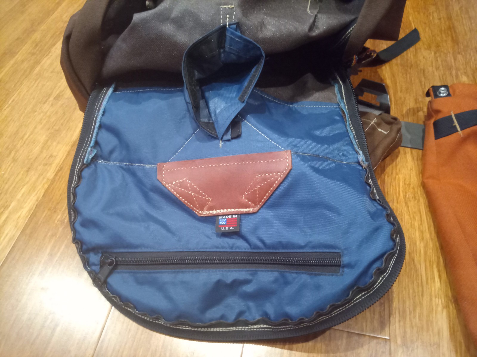 Rivendell Jensen Pack, Extra Rugged Version with Belt and Side Pockets, Small 4
