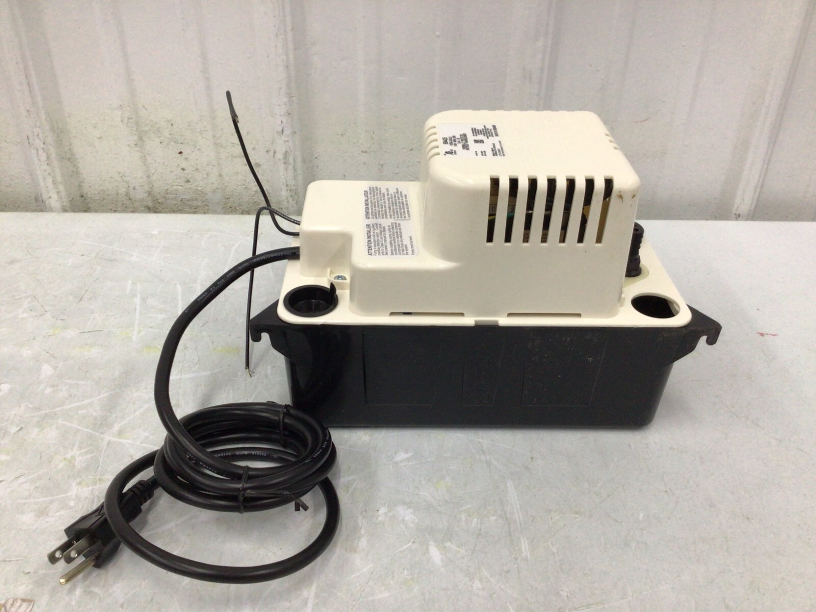 LITTLE GIANT - 554425 Condensate Removal Pump 1/2 gal Tank 1/30 hp, 115V AC. gallery