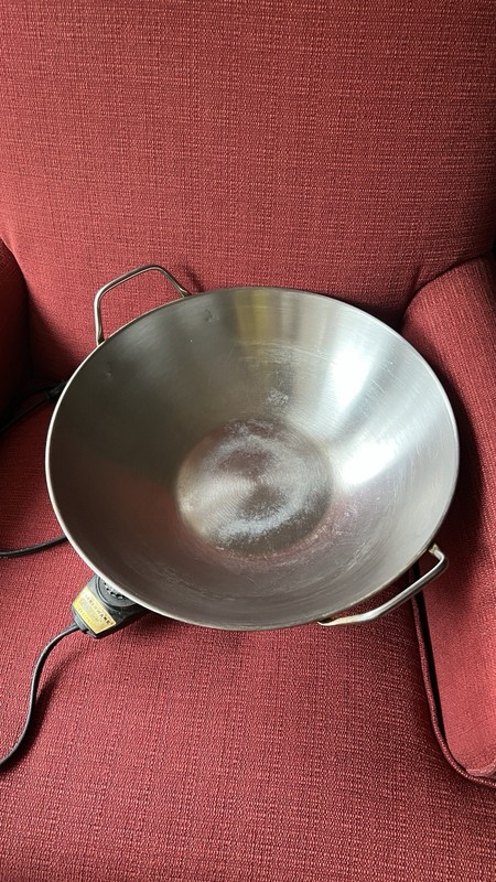Vintage Farberware Model 303 14" Electric Wok with Perfect Heat Control & Lid gallery