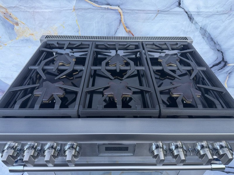 Thermador Range 36” Pro Harmony - Model PRG366WH - All-Gas (120) + Warranty gallery