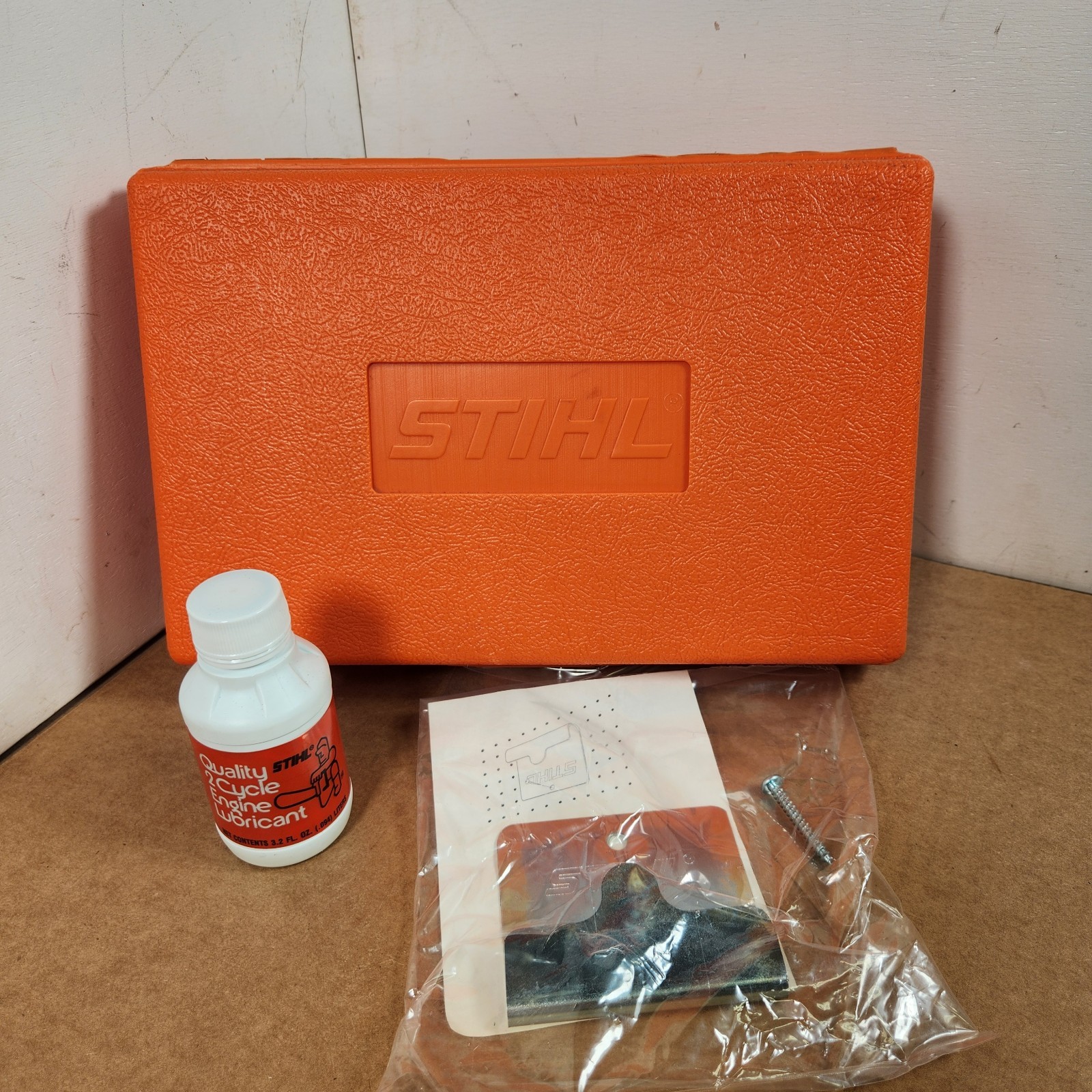 Stihl Hardshell Toolbox Oil Hanger Bracket #4 * See Description * gallery