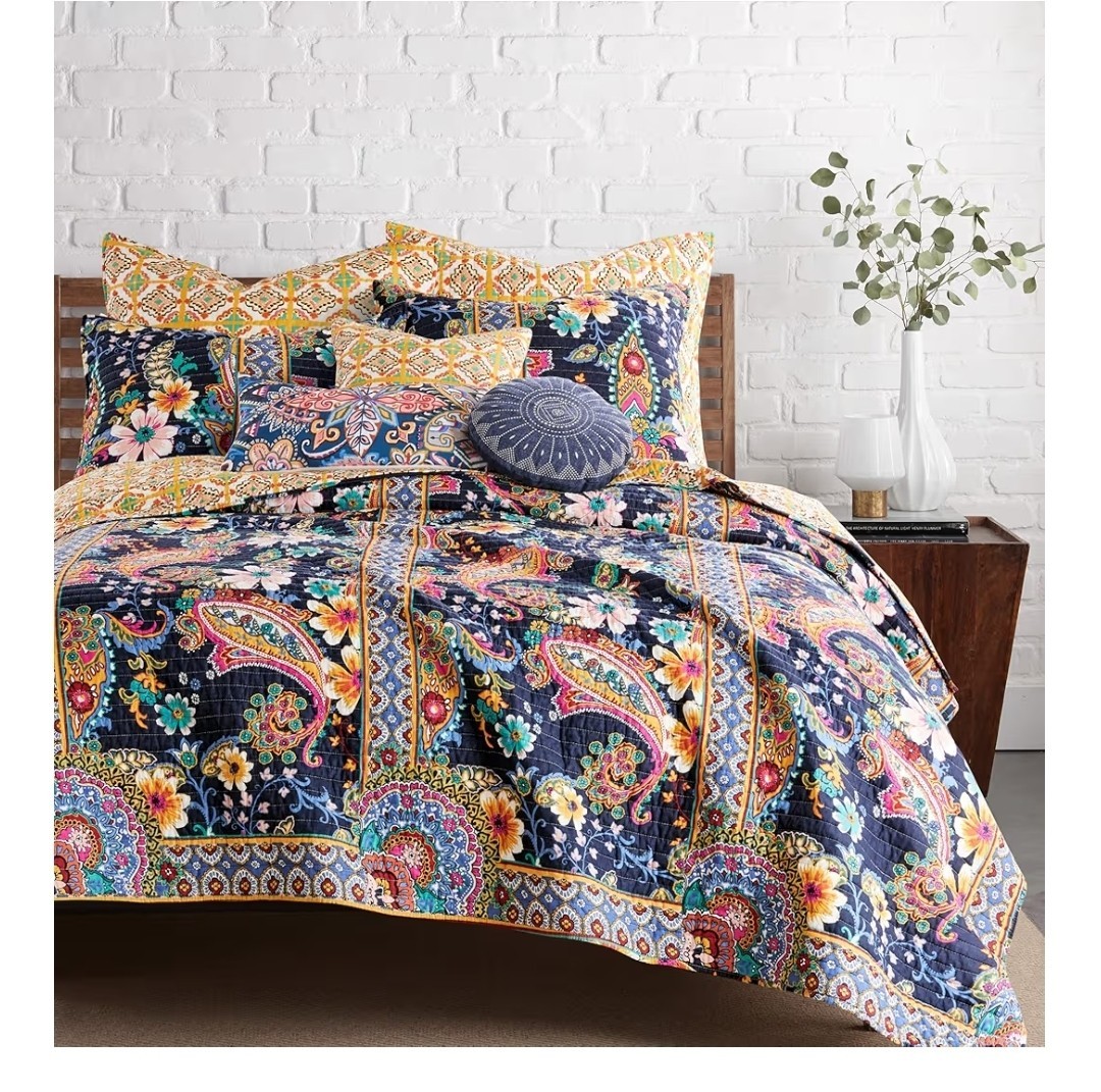Bertelli Navy King Quilt Set - Levtex Home King/CalKing gallery