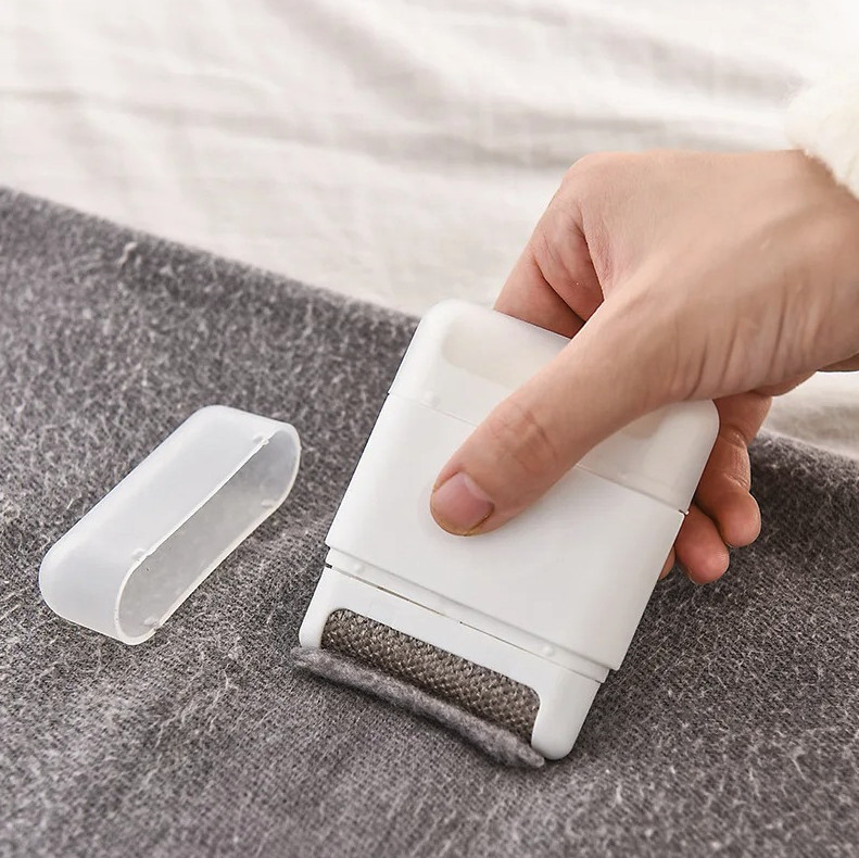 1pc Mini Lint Roller Hair Remover Brush Clothes Sweater Cleaner - NEW gallery