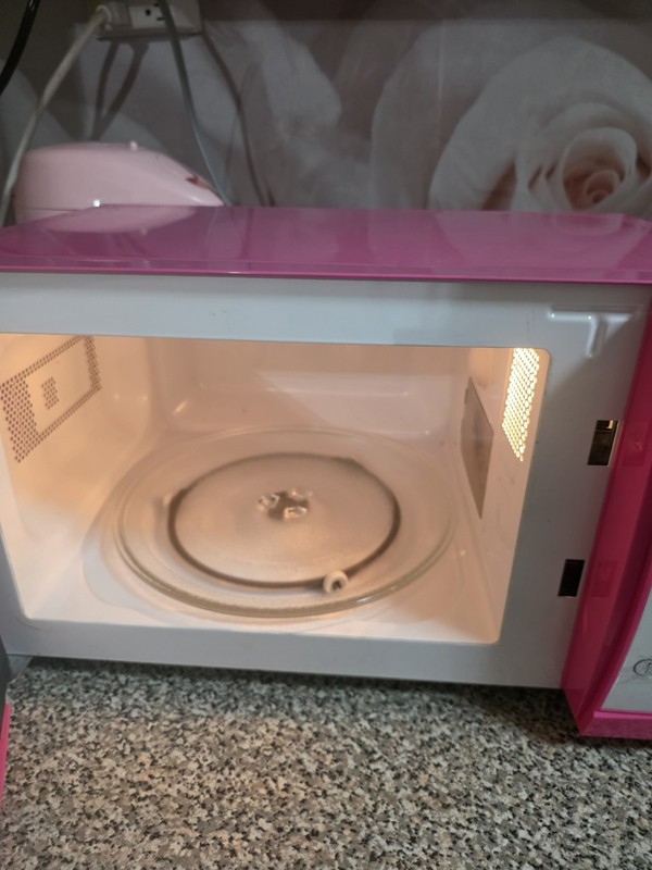 RARE Hello Kitty Hot Pink Microwave Collectable 2011 - Good Working Condition gallery