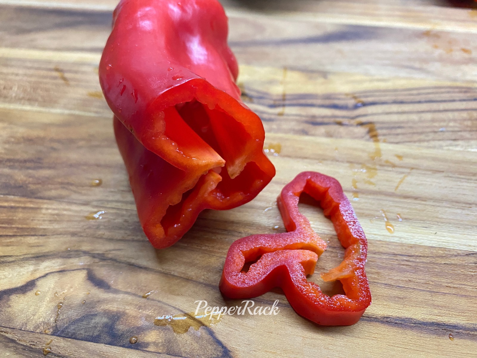 RARE✿ NEW! Turkish Heirloom Kale Sweet Pepper 15+ Seeds ●Crunchy Texture gallery