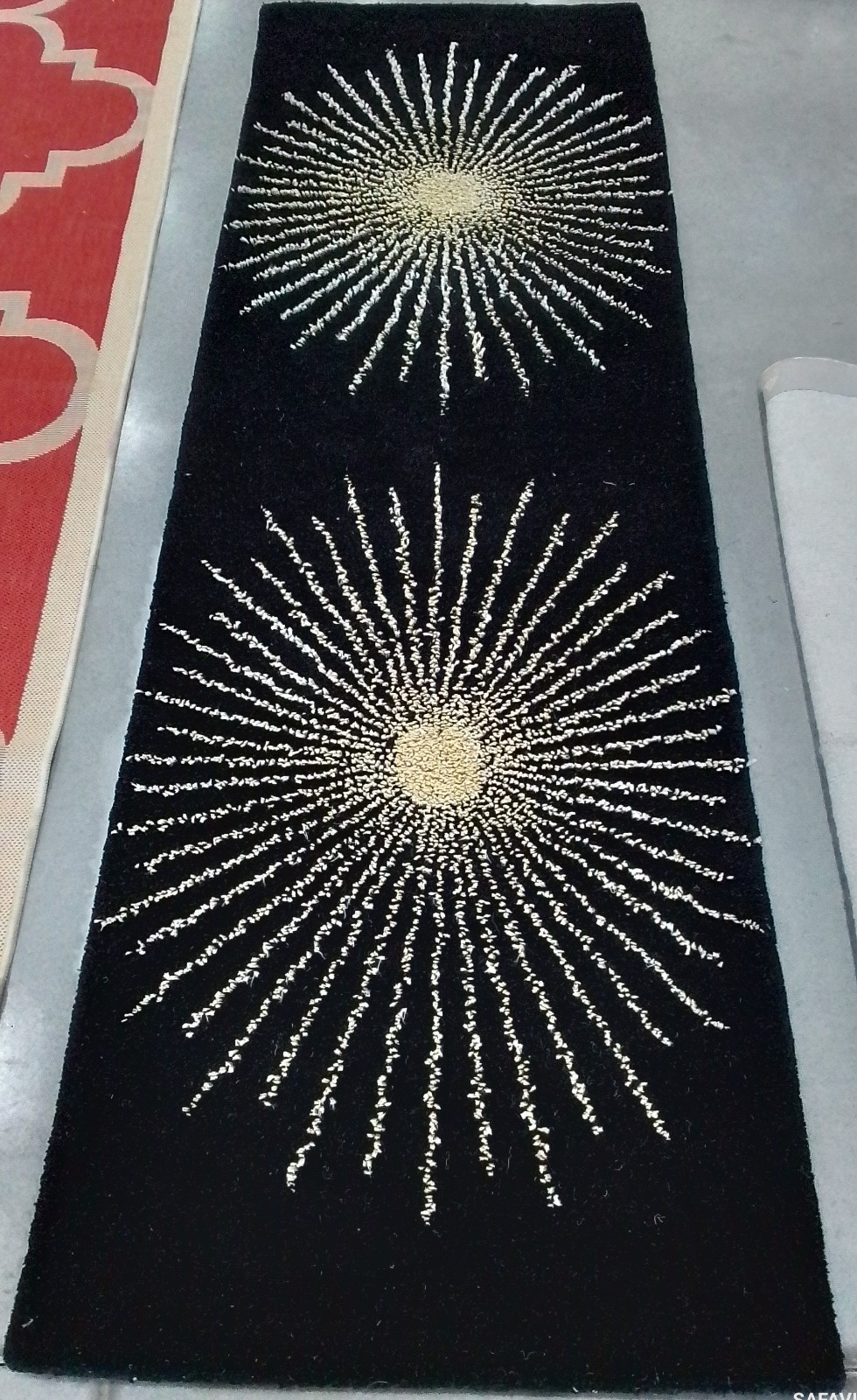 BLACK / BEIGE 2'-6" x 8'-0" Back Stain Rug, Reduced Price 1172778684 SOH655Z-28 gallery