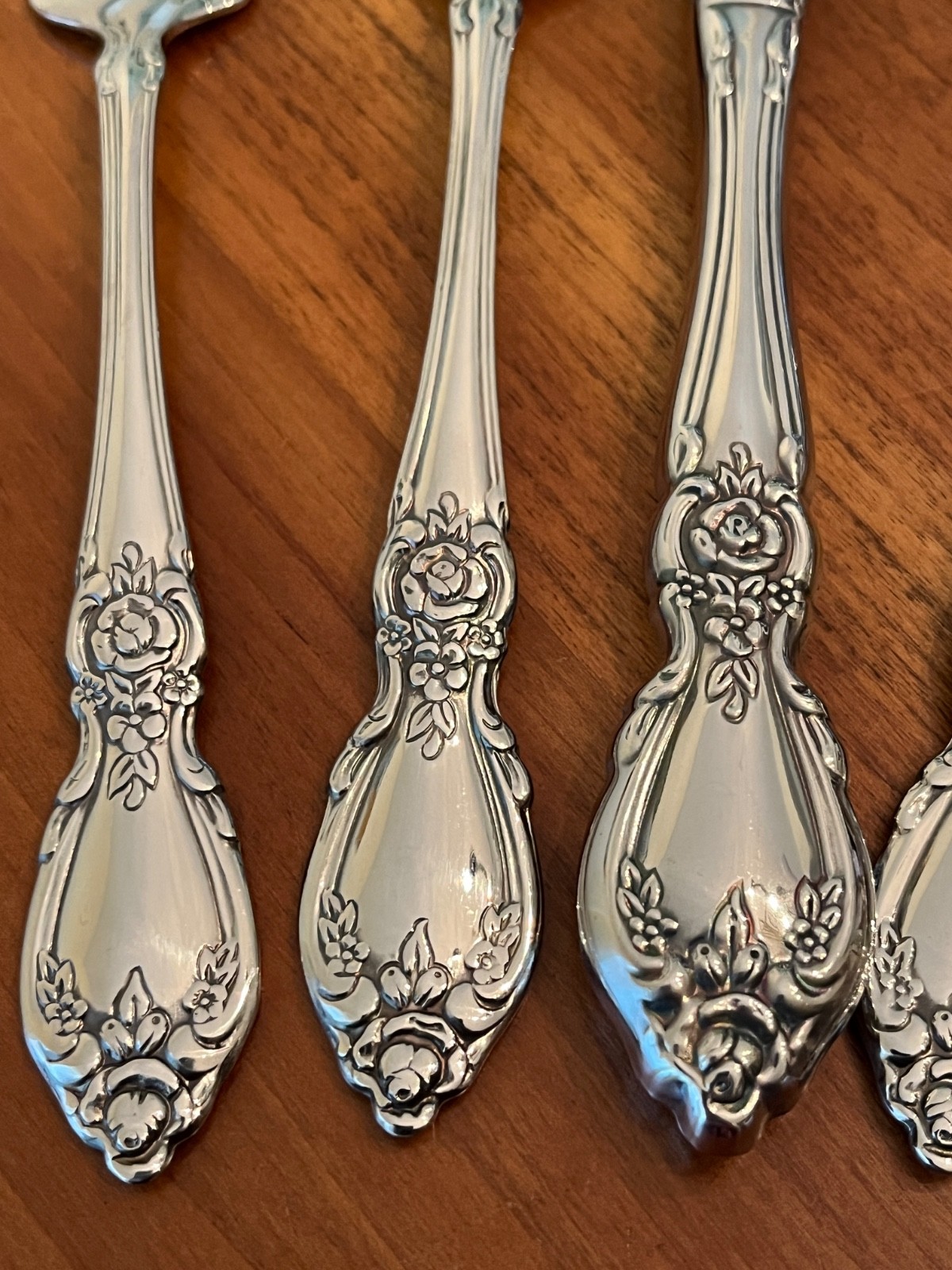 Oneida Community PLANTATION Betty Crocker Stainless Flatware - Choice gallery