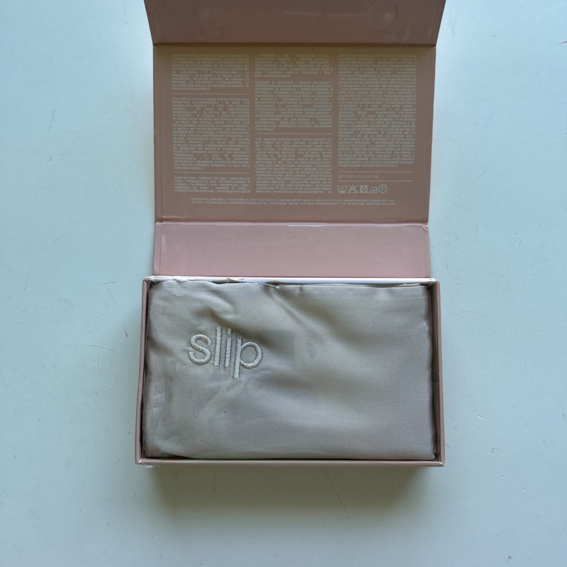 slip The Original Queen Pure Silk Pillow Case - 100% Pure 22 Momme Mulberry Silk gallery