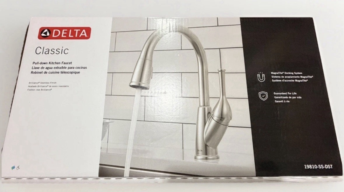 Delta Classic 1-Handle Pull-Down Kitchen Faucet Stainless 19810-SS DST gallery