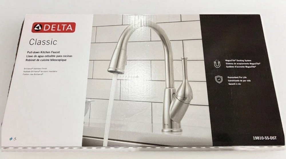 Delta Classic 1-Handle Pull-Down Kitchen Faucet Stainless 19810-SS DST