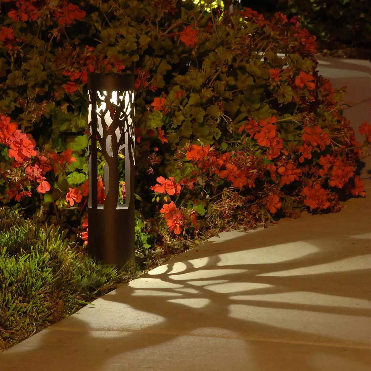 Tommy Bahama, 6 Pk - Solar LED Path Garden Patio Landscape Bollard Lights gallery