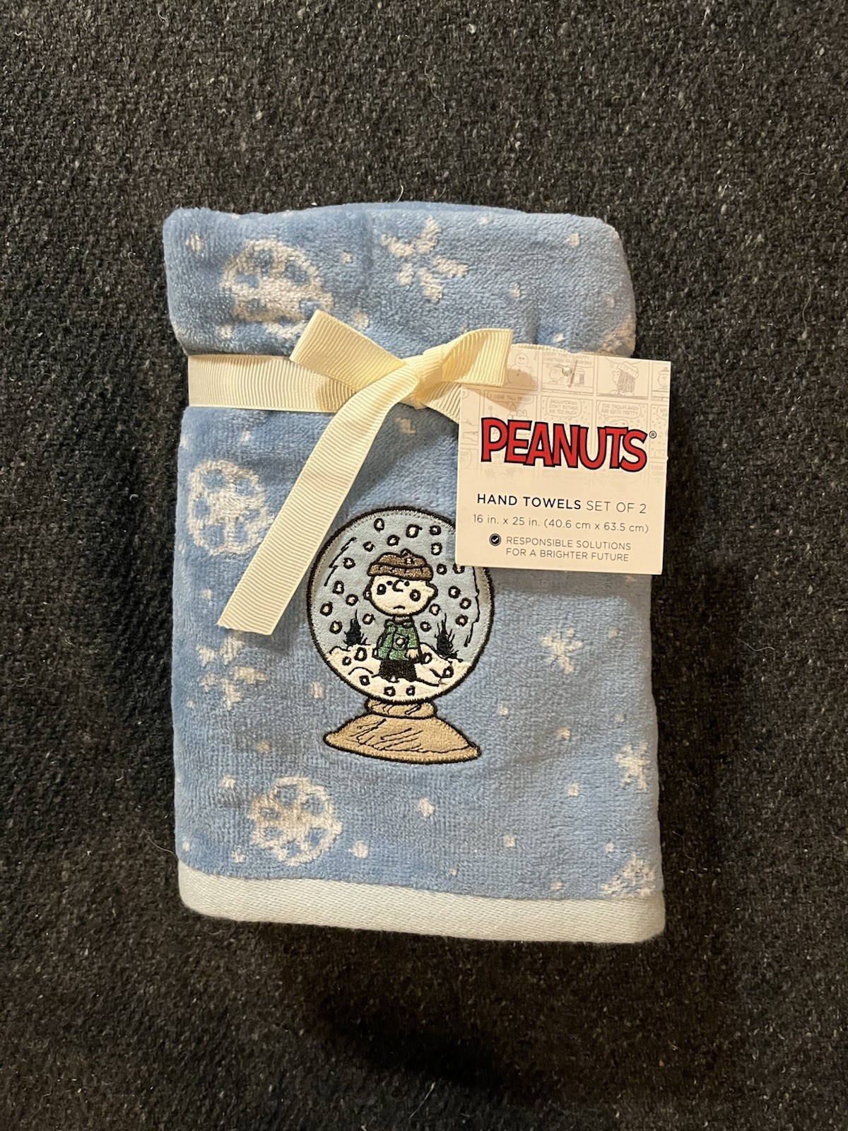 Peanuts Charlie Brown And Snoopy Christmas/Winter Blue Snowflake Hand Towels gallery