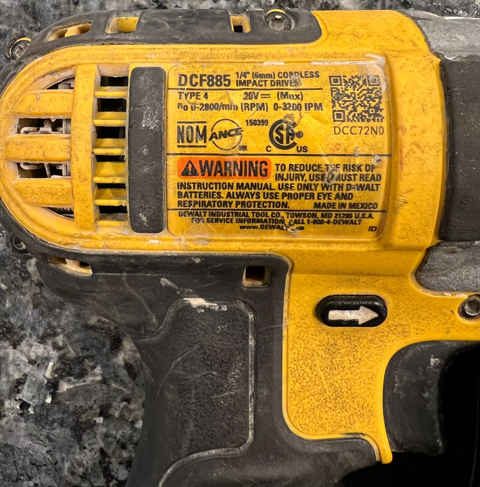 DeWalt (DCF885) with Dewalt Charger (DCB112) *NO BATTERY* - FOR SALE NOW !! gallery