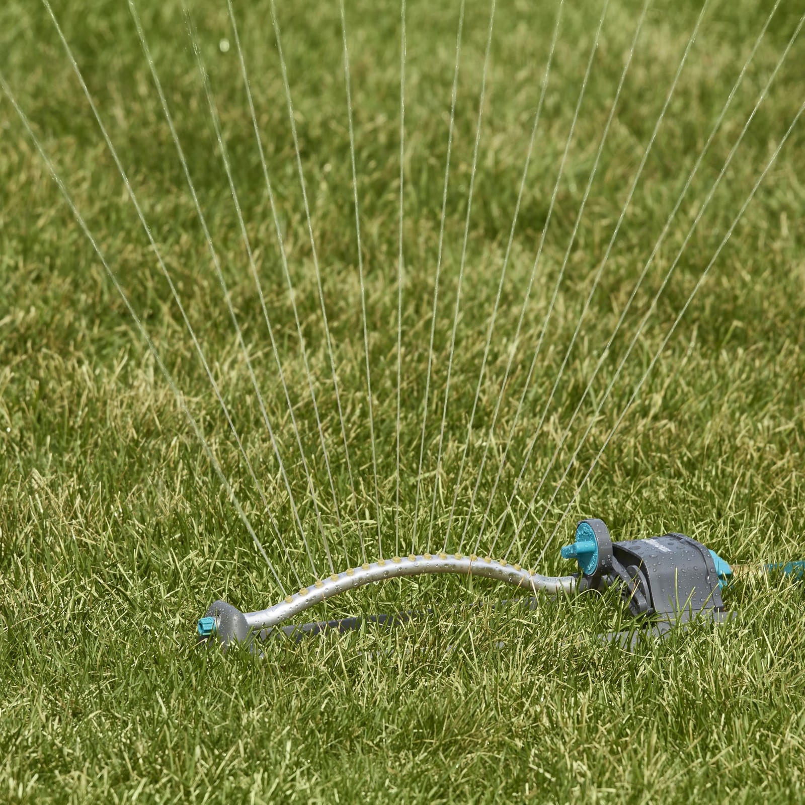 Adjustable Lawn Sprinkler for Large Area Coverage Water Hose Sprinkler gallery