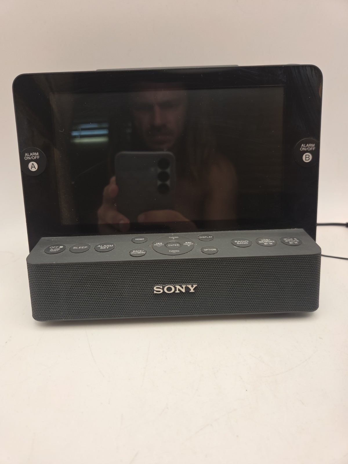 Sony Dream Machine ICF-CL75iP 7" LCD Screen AM/FM Clock Radio + iPod Dock gallery