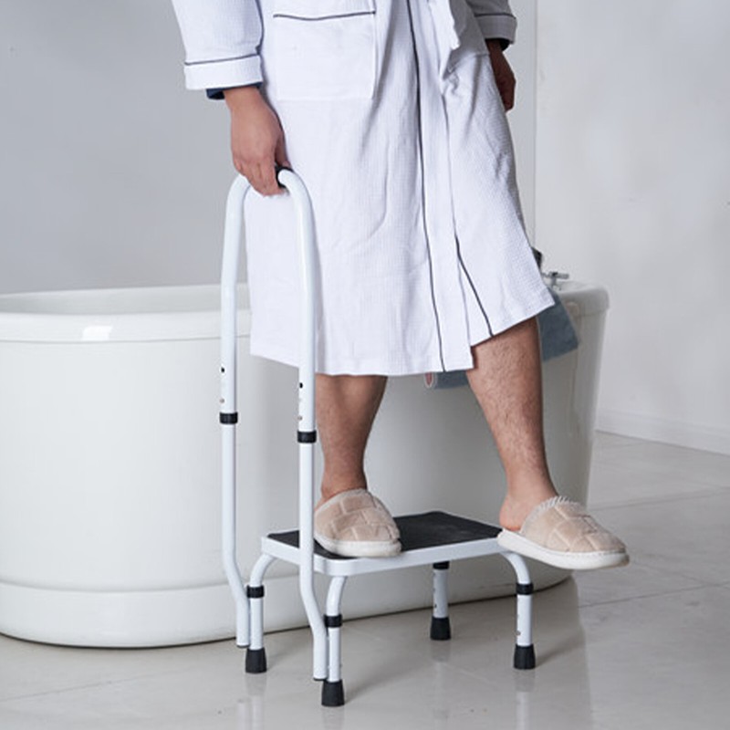 VEVOR Step Stool Ladder 3 Adjustable Height with Handle Max Load 330lbs for RVs gallery