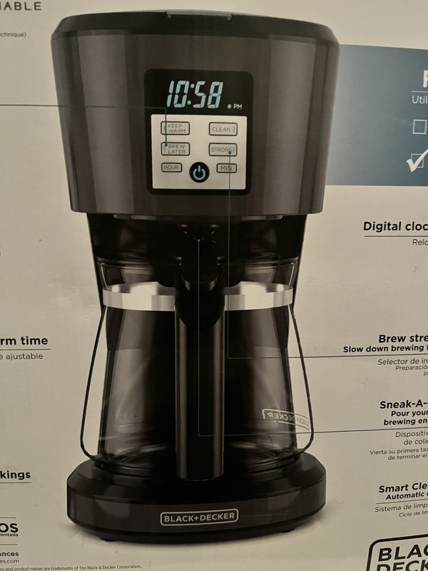 BLACK+DECKER Programmable Coffeemaker 12-Cup Black/Stainless Steel, CM2030B gallery