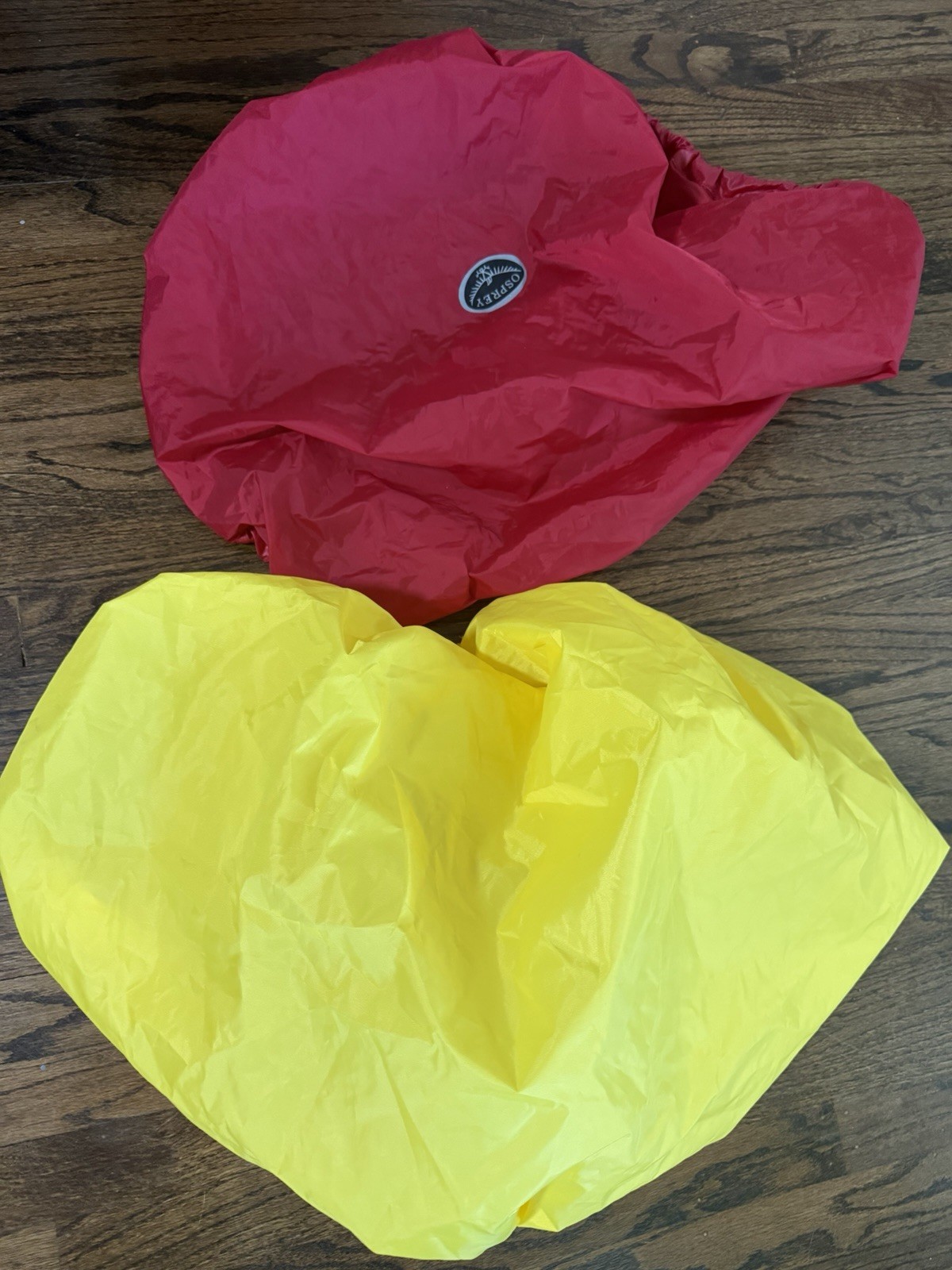 Osprey Rain Cover for Backpacking Pack, Size Small  Red 3