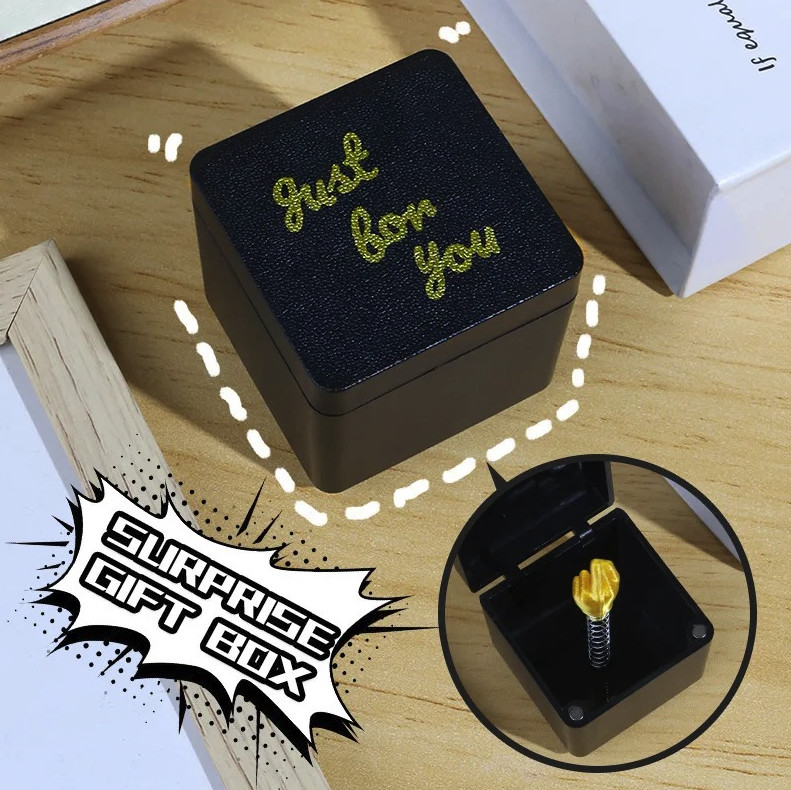 1pc Funny Middle Finger Prank Gift Box Desk Decoration Gag Toy Fun - NEW gallery