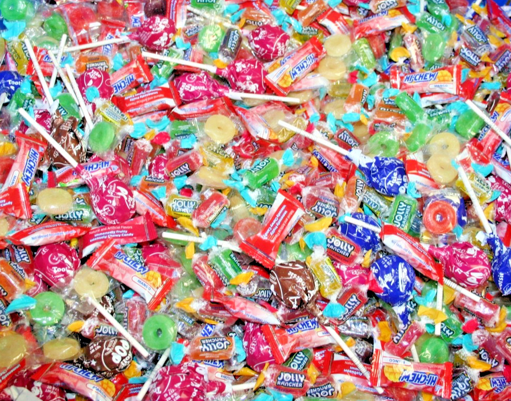 Variety Candy Packs - 4 LBS Assorted Party Mix - Individually Wrapped Bulk Candy gallery