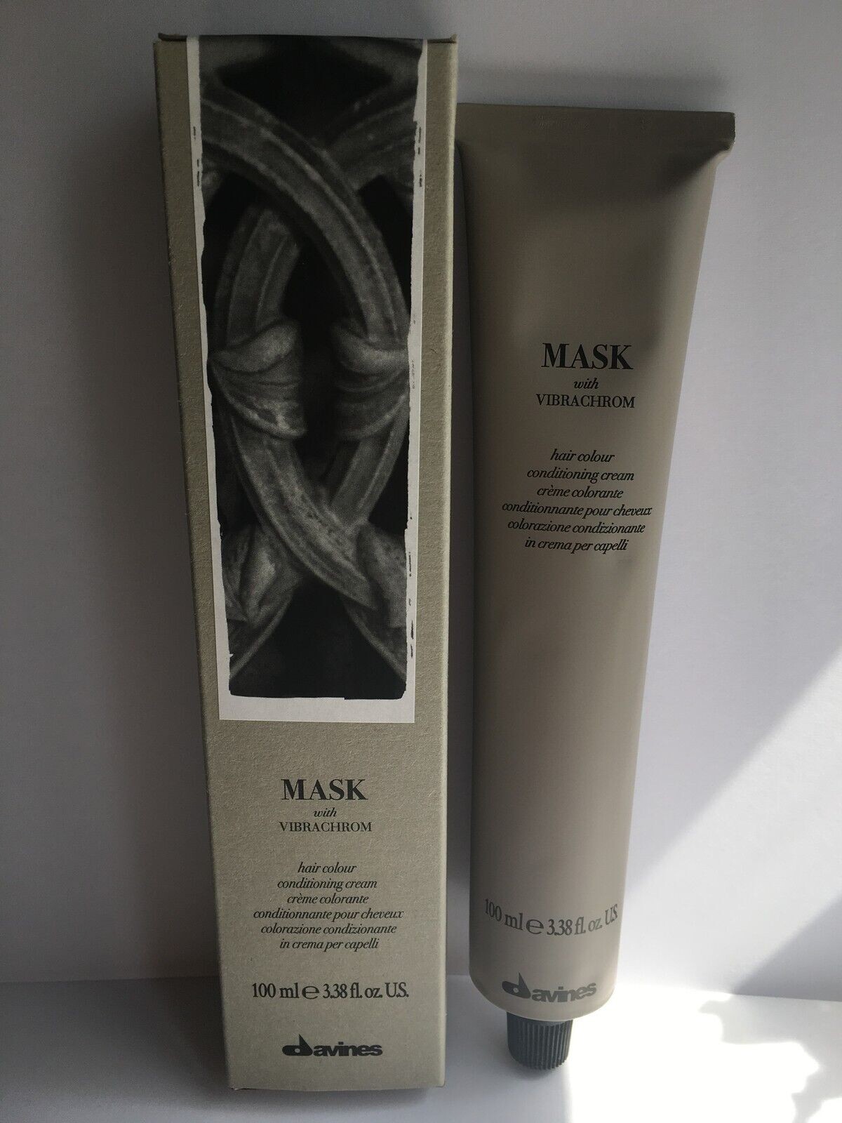 3 x 10,0 DAVINES MASK WITH VIBRACHROM HAIR COLOR conditioning cream 100ml gallery