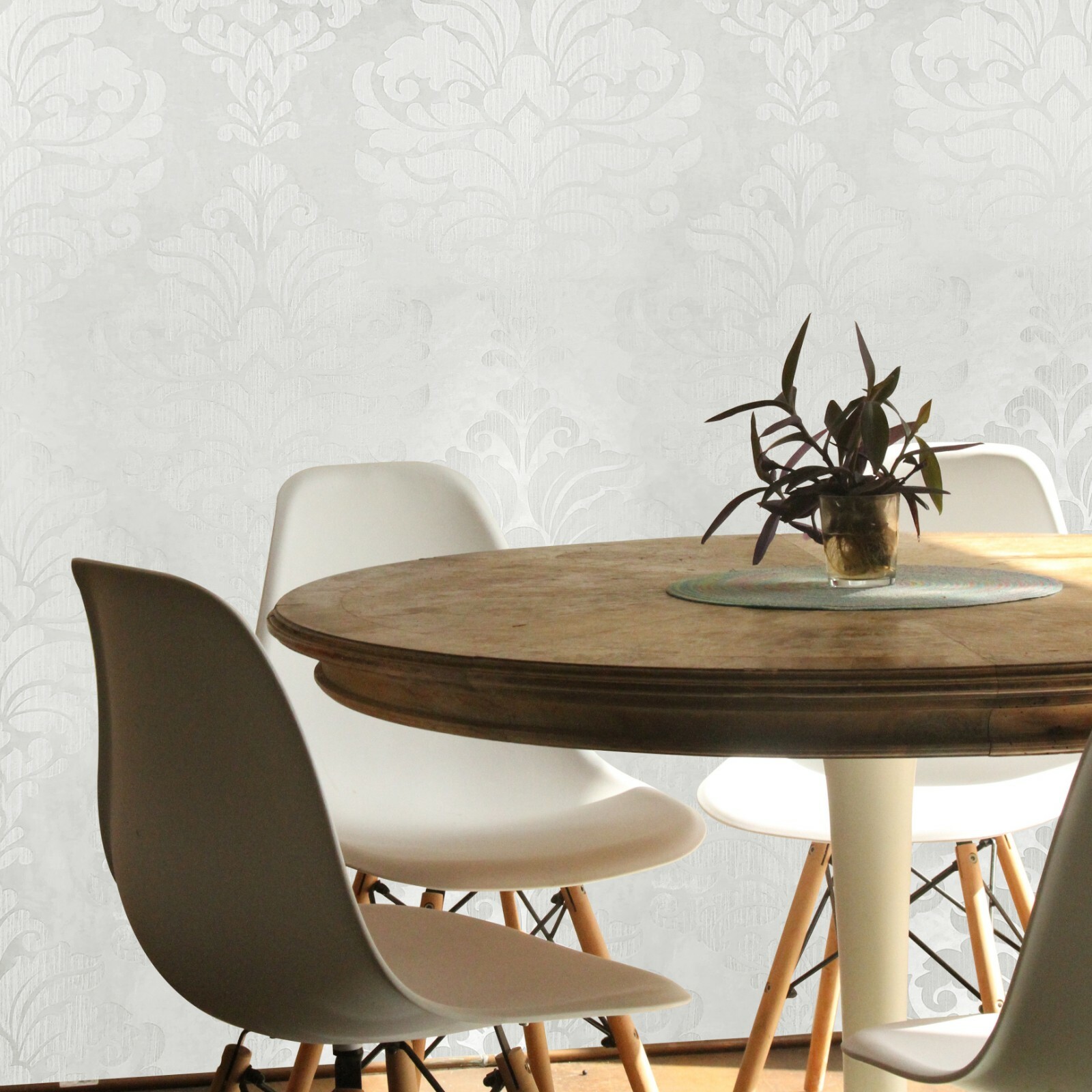 Italian Wallpaper flocking off white Flocked Victorian velvet large damask 3D gallery