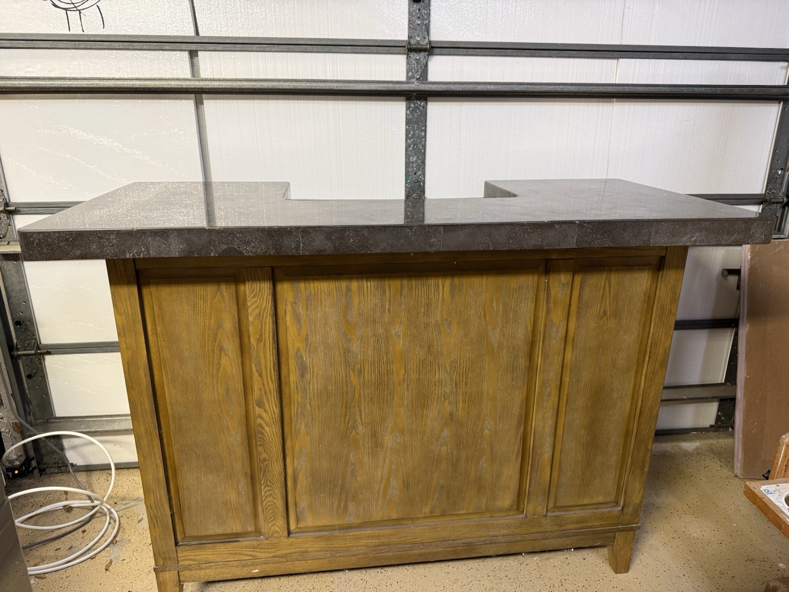 Montibello Bluestone Marble Pattern Home bar gallery