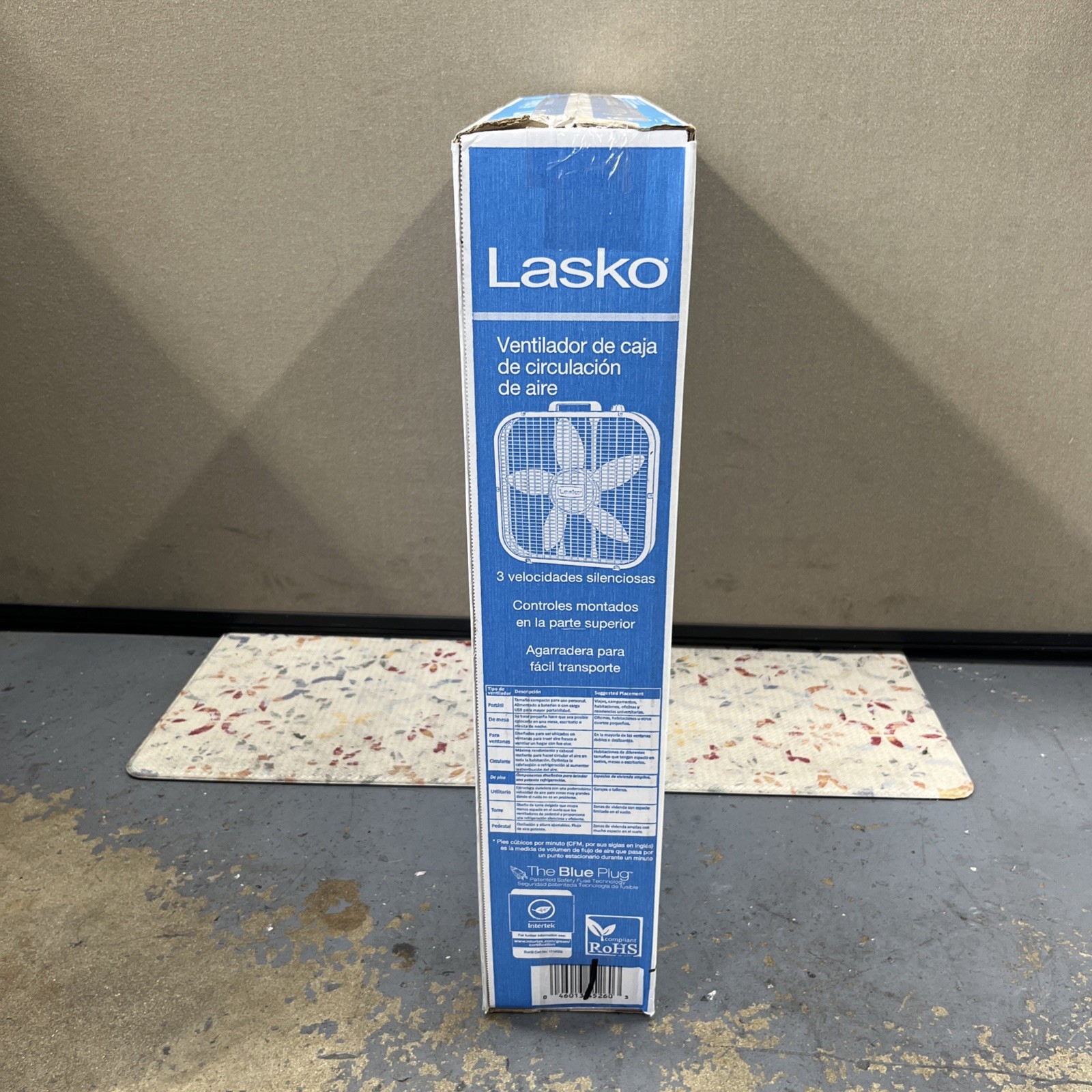 Lasko Air Circulating Box Fan, 3 Quiet Speeds Blanco gallery